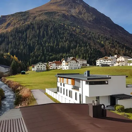 Alp-aren - Silvretta Card Premium Betrieb 갈투르